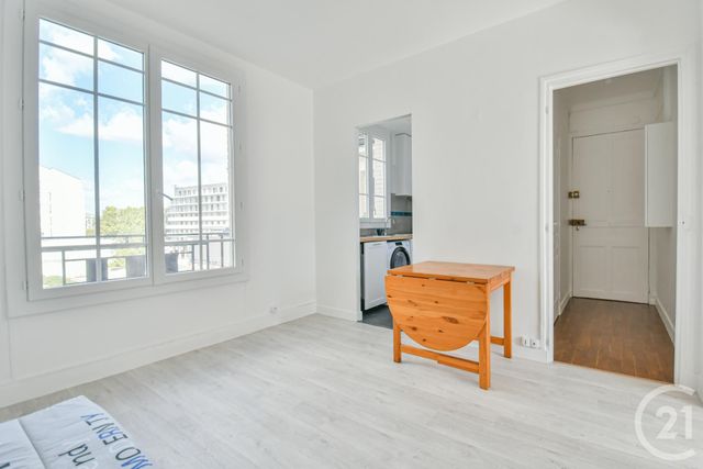 Appartement F2 à louer - 2 pièces - 32.11 m2 - COURBEVOIE - 92 - ILE-DE-FRANCE - Century 21 Auteuil Immobilier