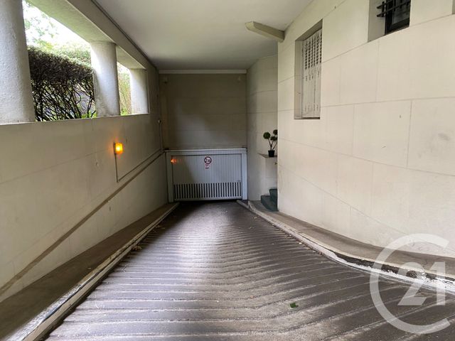 parking à louer - 10.5 m2 - PARIS - 75016 - ILE-DE-FRANCE - Century 21 Auteuil Immobilier