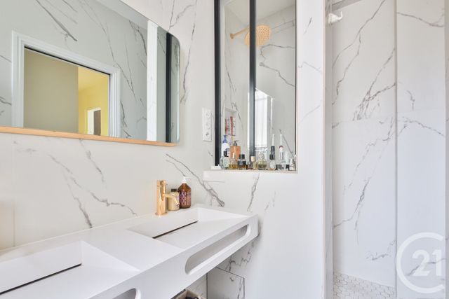 Afficher la photo en grand Appartement F4 à vendre - 4 pièces - 101.11 m2 - PARIS - 75016 - ILE-DE-FRANCE - Century 21 Auteuil Immobilier