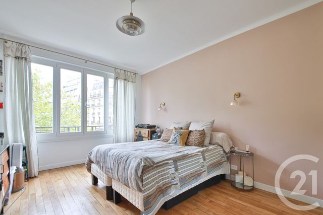 Afficher la photo en grand Appartement F4 à vendre - 4 pièces - 101.11 m2 - PARIS - 75016 - ILE-DE-FRANCE - Century 21 Auteuil Immobilier
