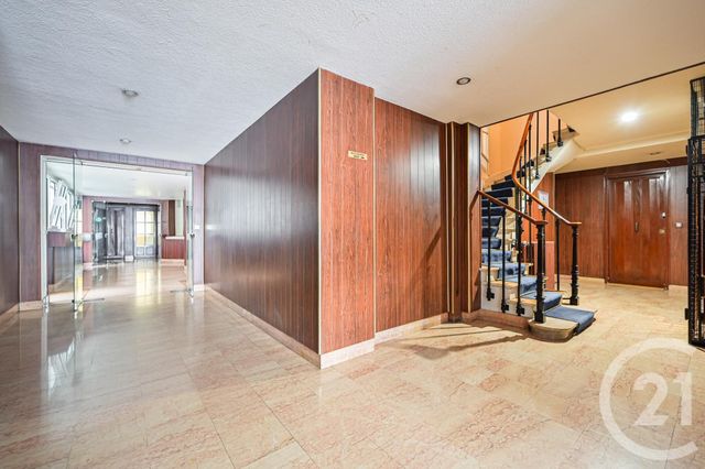 Appartement F2 bis à vendre - 2 pièces - 63.0 m2 - PARIS - 75016 - ILE-DE-FRANCE - Century 21 Auteuil Immobilier