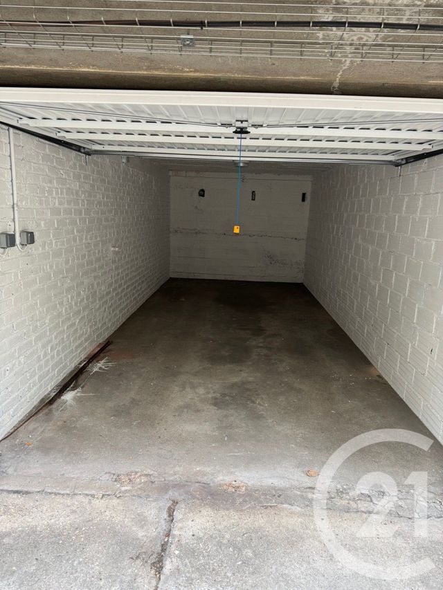 parking à louer - 18.0 m2 - PARIS - 75016 - ILE-DE-FRANCE - Century 21 Auteuil Immobilier