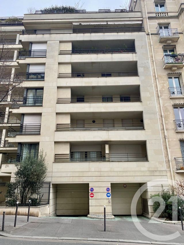 parking à louer - 14.0 m2 - PARIS - 75016 - ILE-DE-FRANCE - Century 21 Auteuil Immobilier