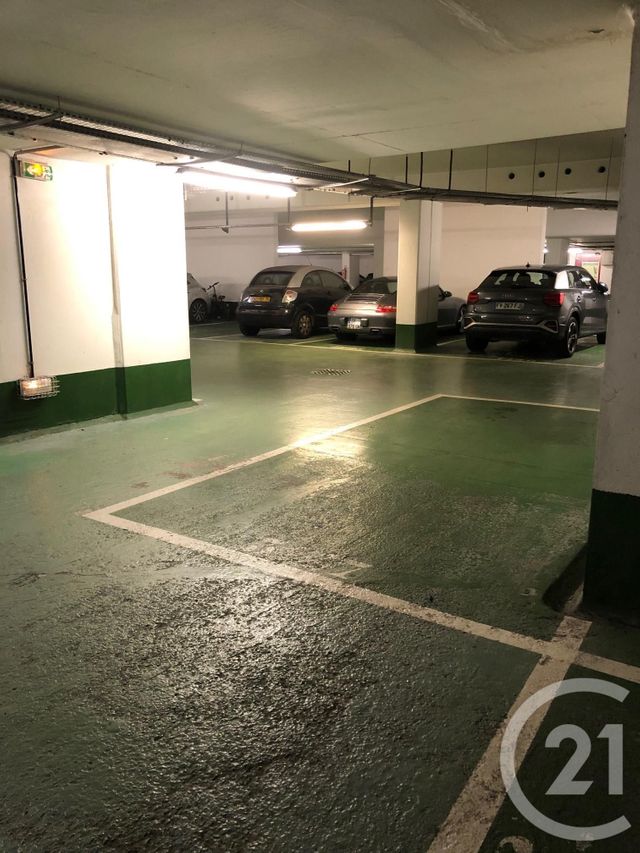 parking à louer - 14.0 m2 - PARIS - 75016 - ILE-DE-FRANCE - Century 21 Auteuil Immobilier