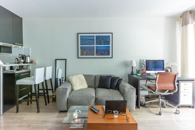 Appartement Studio à louer - 1 pièce - 37.0 m2 - PARIS - 75016 - ILE-DE-FRANCE - Century 21 Auteuil Immobilier