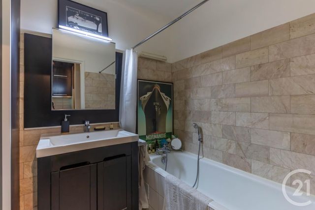 Appartement Studio à louer - 1 pièce - 37.0 m2 - PARIS - 75016 - ILE-DE-FRANCE - Century 21 Auteuil Immobilier