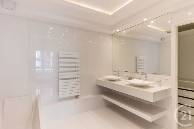 Appartement F3 à vendre - 3 pièces - 115.78 m2 - PARIS - 75016 - ILE-DE-FRANCE - Century 21 Auteuil Immobilier