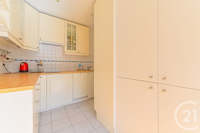 Appartement F2 à louer - 2 pièces - 49.69 m2 - PARIS - 75016 - ILE-DE-FRANCE - Century 21 Auteuil Immobilier