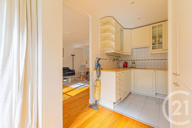 Appartement F2 à louer - 2 pièces - 49.69 m2 - PARIS - 75016 - ILE-DE-FRANCE - Century 21 Auteuil Immobilier