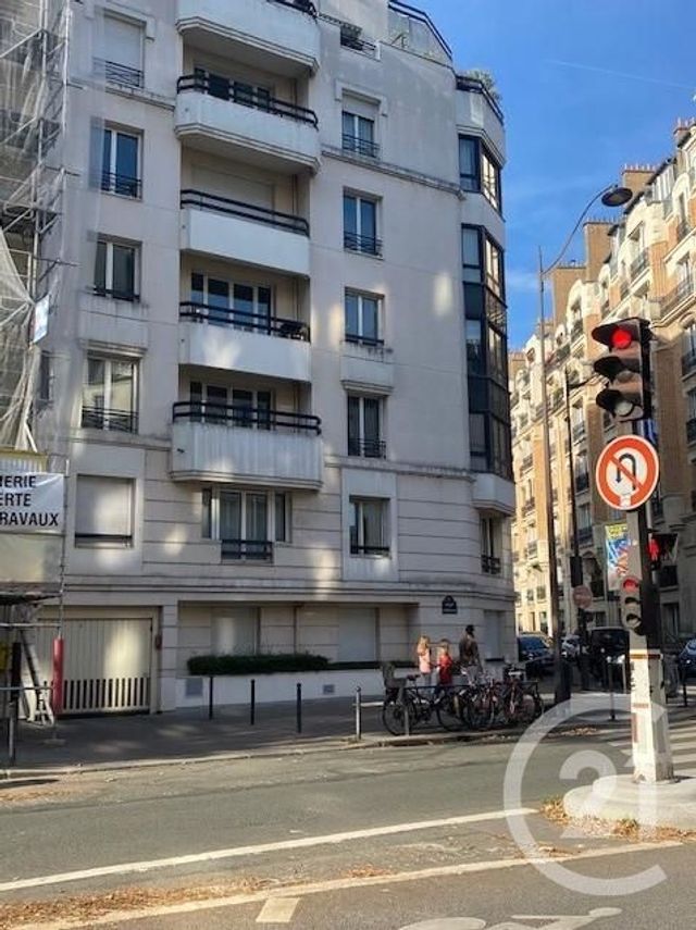 parking à louer - 22.0 m2 - PARIS - 75016 - ILE-DE-FRANCE - Century 21 Auteuil Immobilier