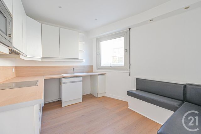Appartement F1 à louer - 1 pièce - 42.0 m2 - PARIS - 75016 - ILE-DE-FRANCE - Century 21 Auteuil Immobilier