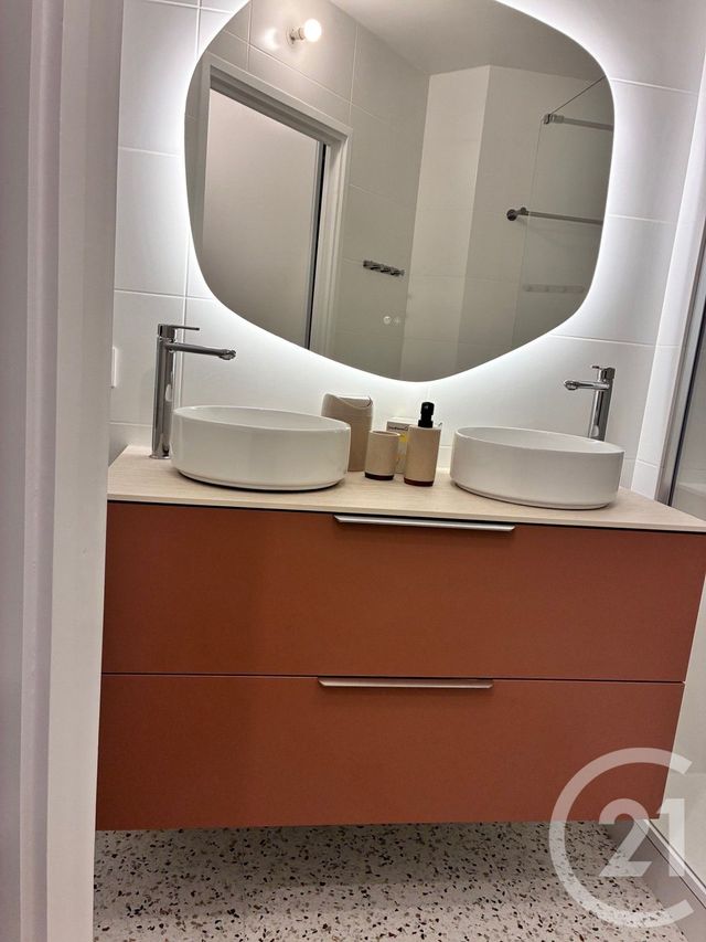Appartement F2 à louer - 2 pièces - 50.65 m2 - PARIS - 75016 - ILE-DE-FRANCE - Century 21 Auteuil Immobilier
