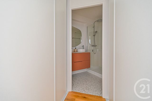 Appartement F2 à louer - 2 pièces - 50.65 m2 - PARIS - 75016 - ILE-DE-FRANCE - Century 21 Auteuil Immobilier