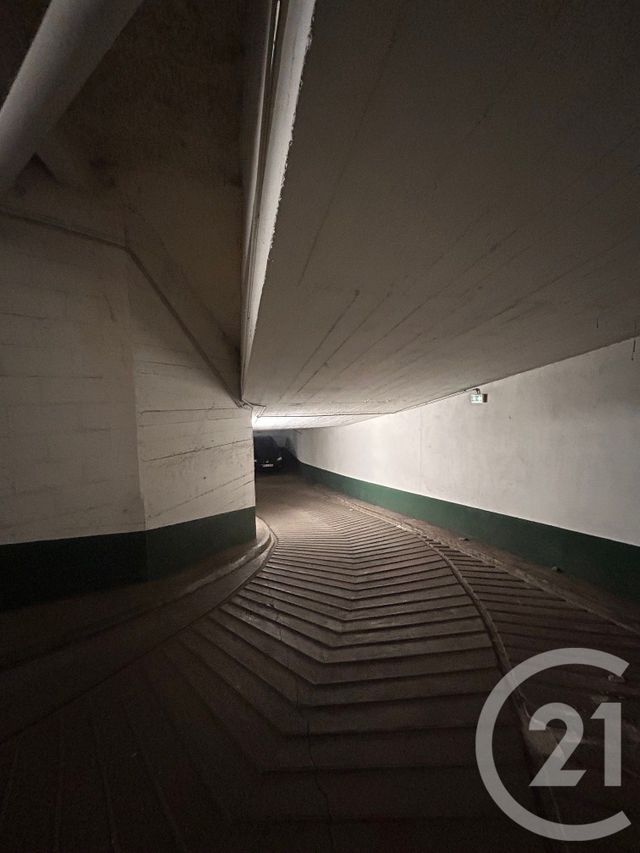 parking à louer - 11.22 m2 - PARIS - 75016 - ILE-DE-FRANCE - Century 21 Auteuil Immobilier
