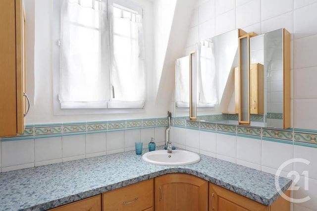 Appartement F2 à louer - 2 pièces - 42.0 m2 - PARIS - 75016 - ILE-DE-FRANCE - Century 21 Auteuil Immobilier