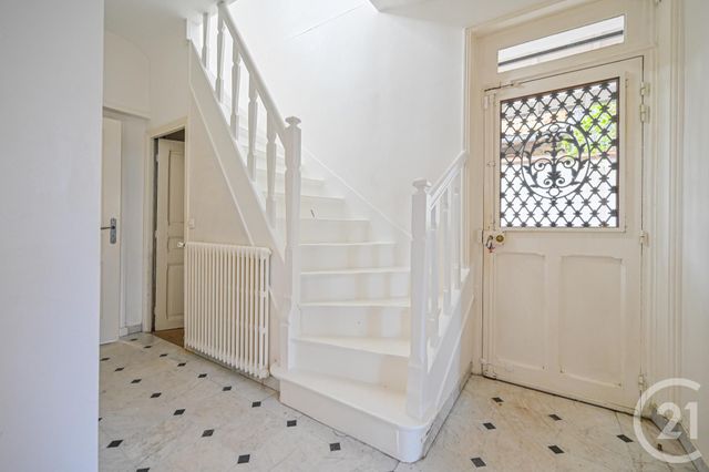 maison à louer - 7 pièces - 155.77 m2 - ST CLOUD - 92 - ILE-DE-FRANCE - Century 21 Auteuil Immobilier
