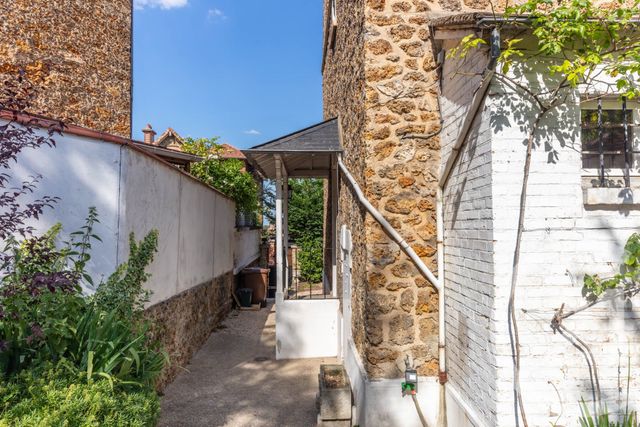 maison à louer - 7 pièces - 155.77 m2 - ST CLOUD - 92 - ILE-DE-FRANCE - Century 21 Auteuil Immobilier