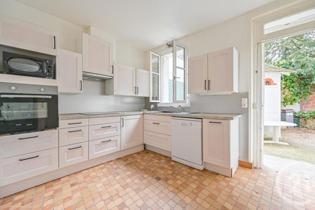 maison à louer - 7 pièces - 155.77 m2 - ST CLOUD - 92 - ILE-DE-FRANCE - Century 21 Auteuil Immobilier