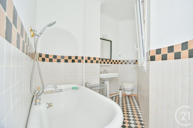 Appartement F2 à louer - 2 pièces - 37.68 m2 - PARIS - 75016 - ILE-DE-FRANCE - Century 21 Auteuil Immobilier