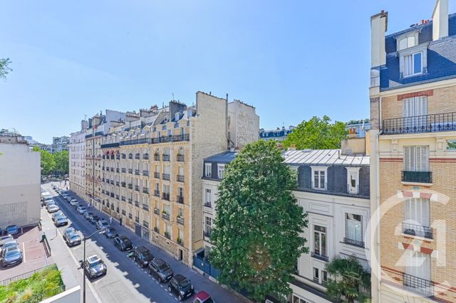 Appartement Studio à louer - 1 pièce - 14.79 m2 - PARIS - 75016 - ILE-DE-FRANCE - Century 21 Auteuil Immobilier