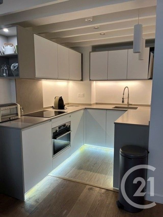 Appartement F2 à louer - 2 pièces - 39.42 m2 - PARIS - 75016 - ILE-DE-FRANCE - Century 21 Auteuil Immobilier