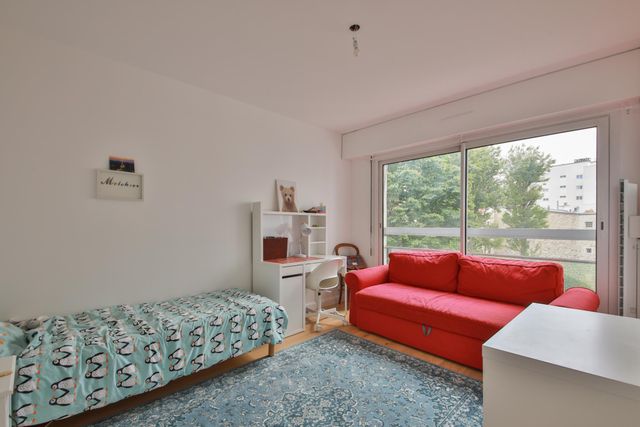 Afficher la photo en grand Appartement F5 à vendre - 5 pièces - 130.0 m2 - PARIS - 75016 - ILE-DE-FRANCE - Century 21 Auteuil Immobilier