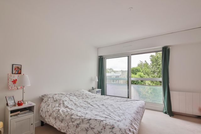 Afficher la photo en grand Appartement F5 à vendre - 5 pièces - 130.0 m2 - PARIS - 75016 - ILE-DE-FRANCE - Century 21 Auteuil Immobilier