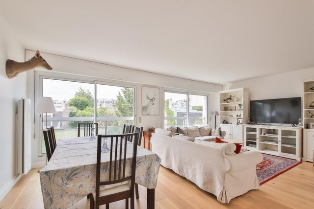 Afficher la photo en grand Appartement F5 à vendre - 5 pièces - 130.0 m2 - PARIS - 75016 - ILE-DE-FRANCE - Century 21 Auteuil Immobilier