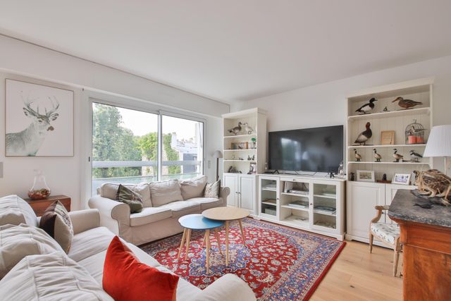 Afficher la photo en grand Appartement F5 à vendre - 5 pièces - 130.0 m2 - PARIS - 75016 - ILE-DE-FRANCE - Century 21 Auteuil Immobilier