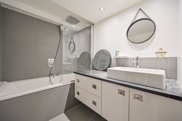 Appartement F3 à louer - 3 pièces - 58.36 m2 - PARIS - 75016 - ILE-DE-FRANCE - Century 21 Auteuil Immobilier